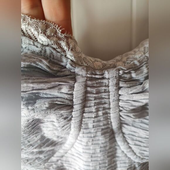 Textured Gray Knit Bodycon Midi Dress – Size Large NWT - Picture 4 of 9